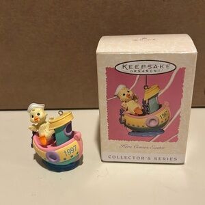 Vintage Hallmark Keepsake 1997 Here Comes Easter Tiggerific Ornament